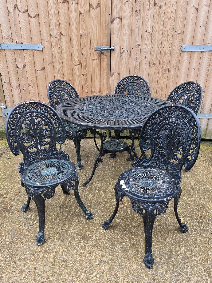 Weathered metal garden table and 5 chairs - The Cotswold Emporium