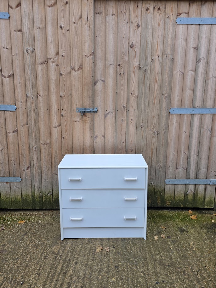 White 3 drawer chest of drawers