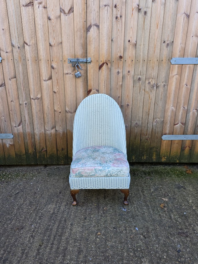 Vintage Lloyd loom style chair