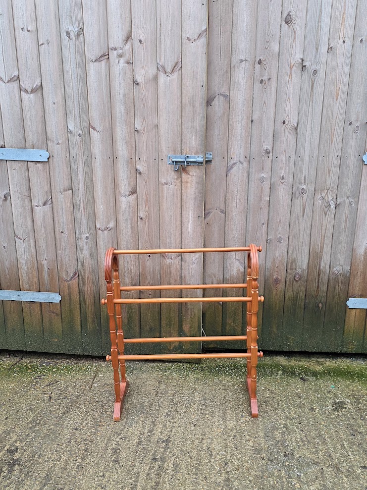 Towel rail