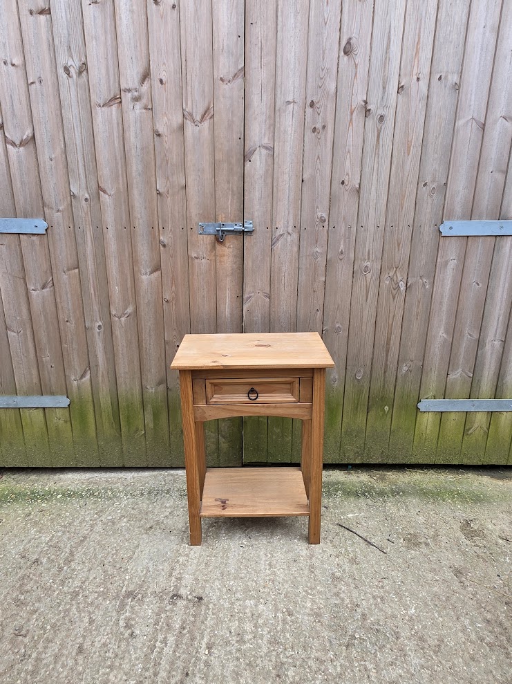 1 drawer side table