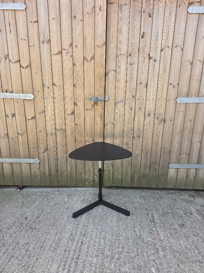 Svartsen laptop table