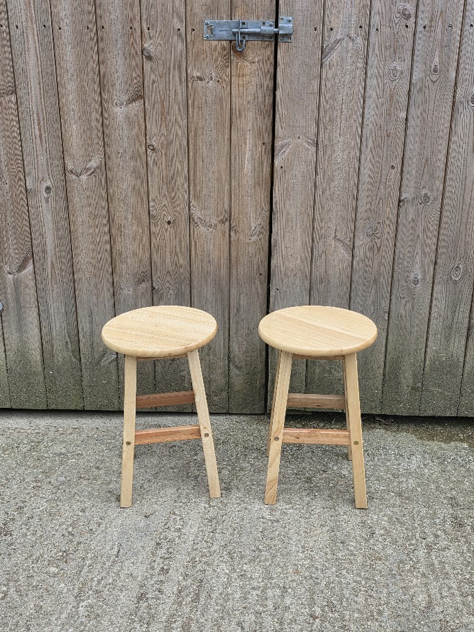 2 x low stools