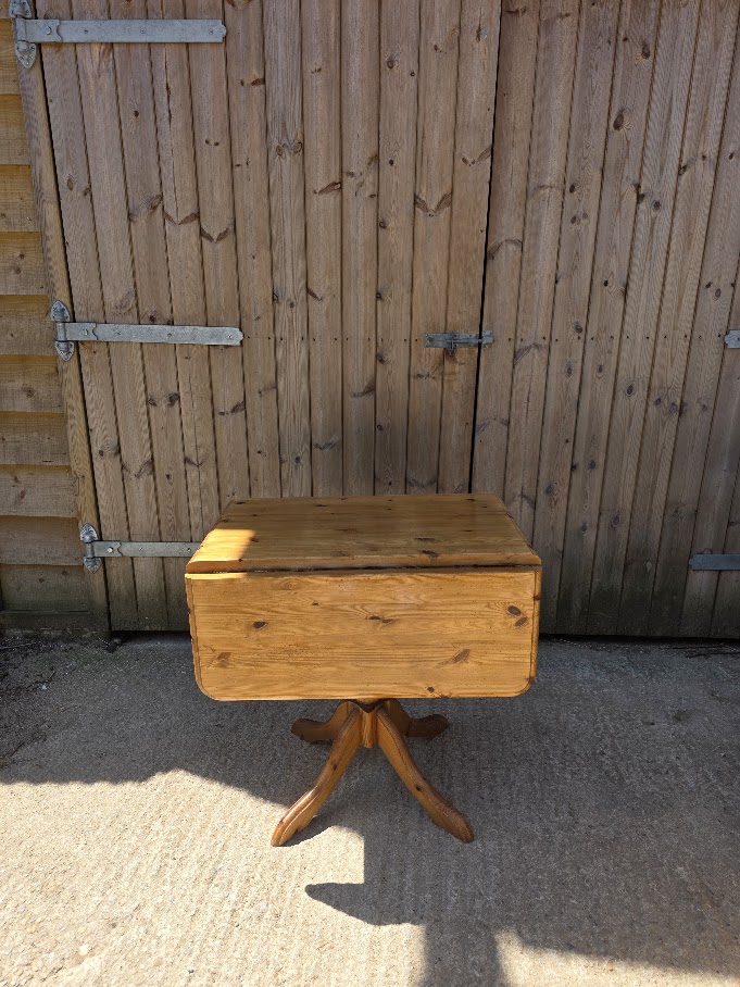 Pine drop leaf table