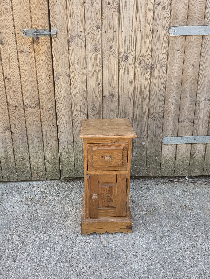 Gorgeous little cupboard