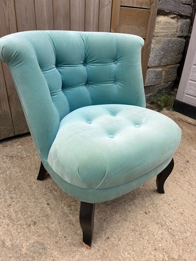 Beautiful velvet tub chair