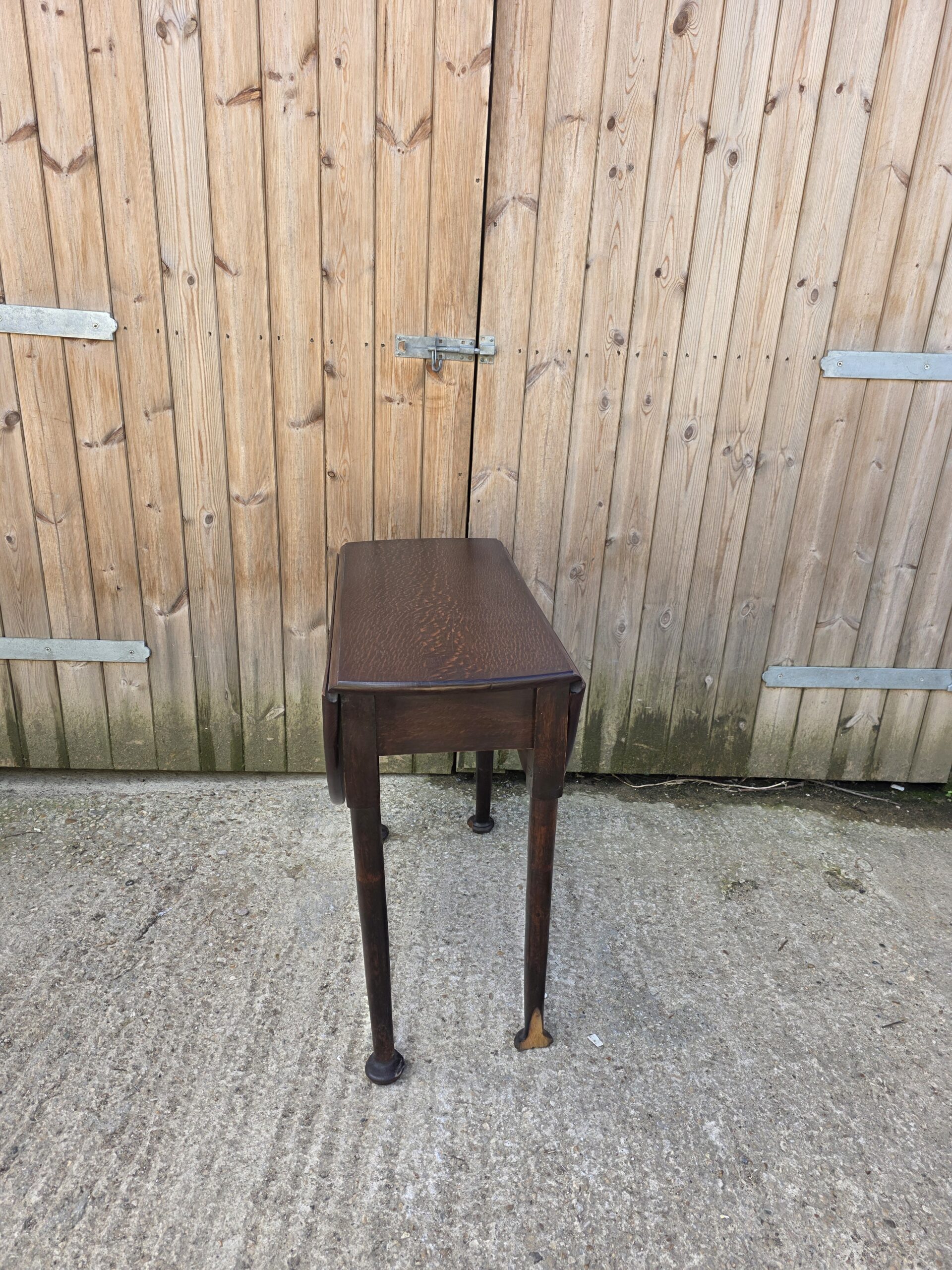 Small drop leaf table